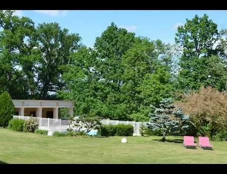 Chateau De Sugny *